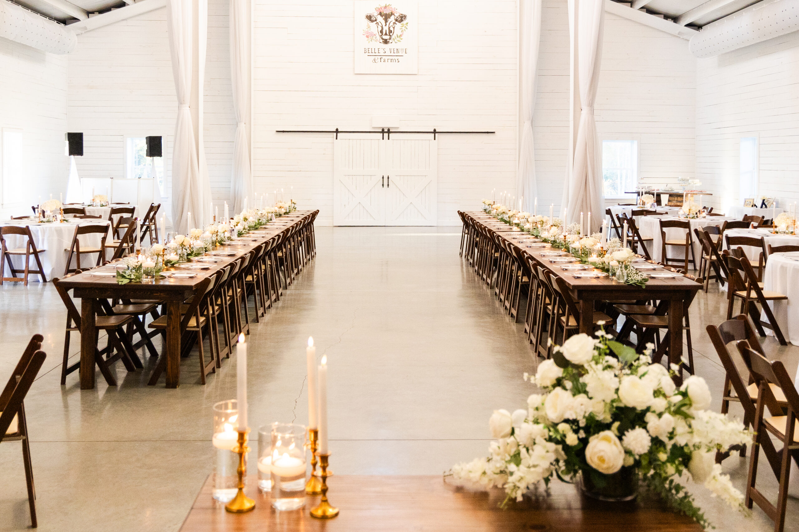 belle's venue and farms wedding photos by jaime hausler photography